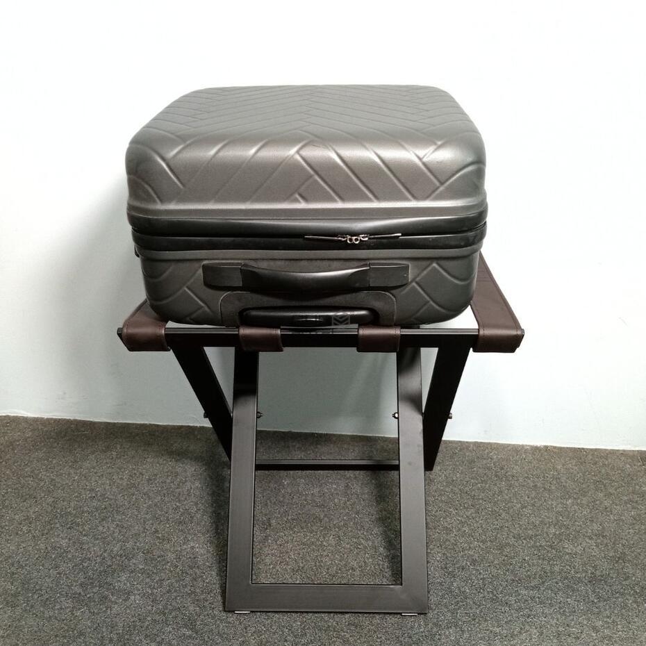 Black Metallic Design Luggage Support