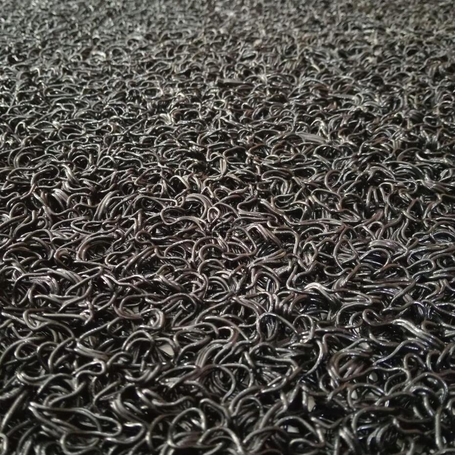 Alfombra Tipo Espagueti Negra 15MM Ancho 120CM | Precio por m²