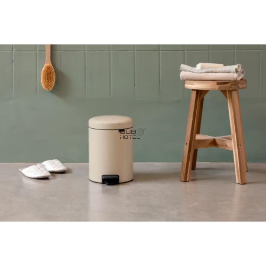 BRABANTIA Cubo pedal 3L Soft Close Varios Colores