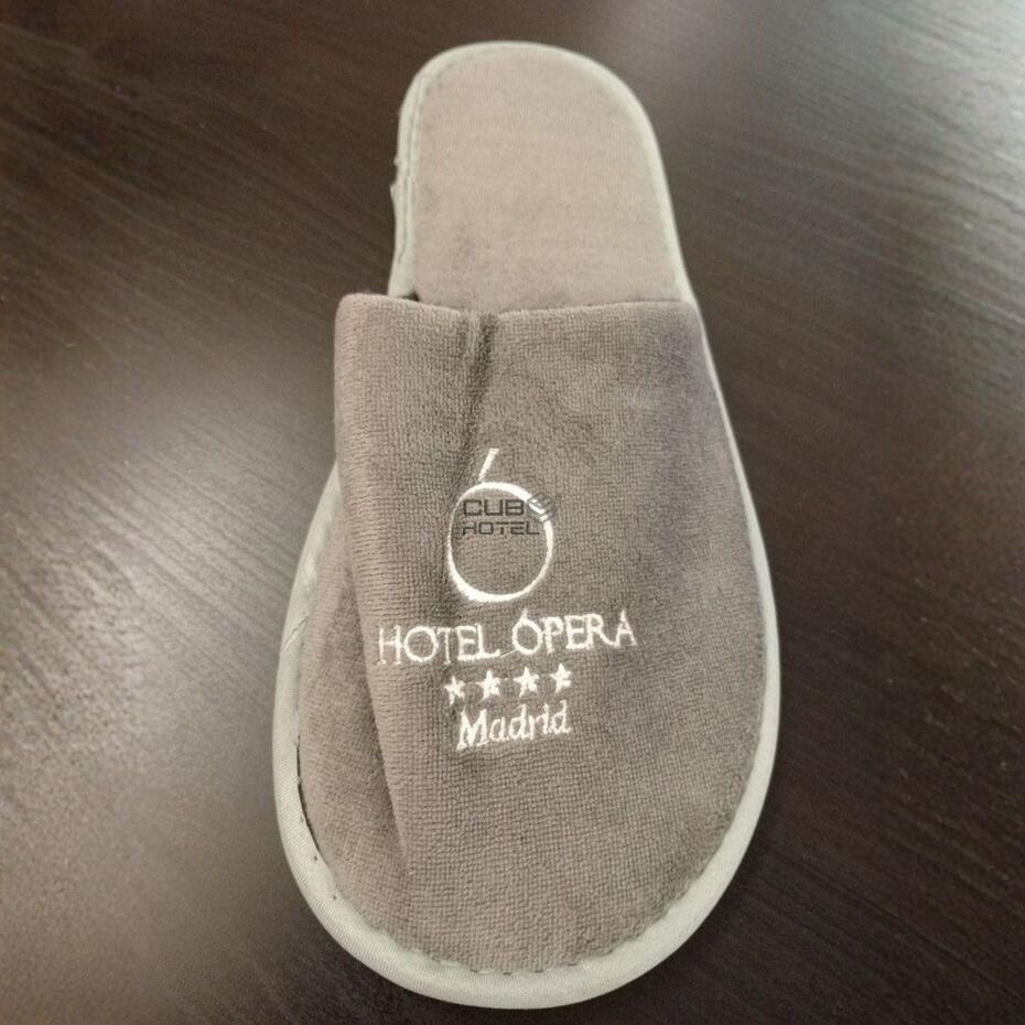 Pantuflas Personalizadas 3000 Pares Mínimo