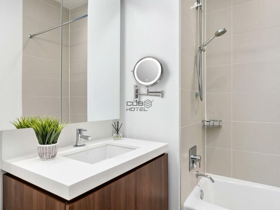 Espejo Extensible de Pared con LED Winchester con Pilas
