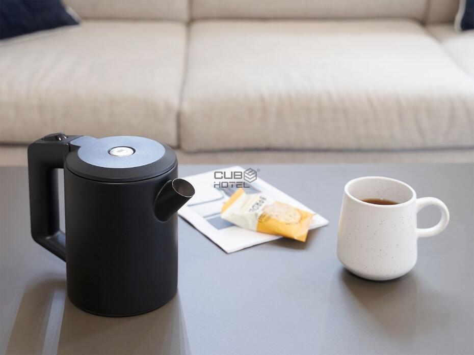 Chaleira Elétrica Canterbury 0,6L Hotel Preto ou Aço Escovado