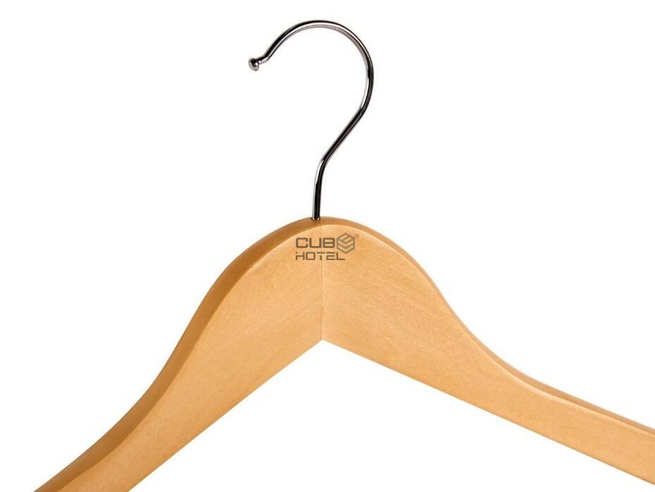 100 Perchas de Madera con Pinzas Burlington para Hotel