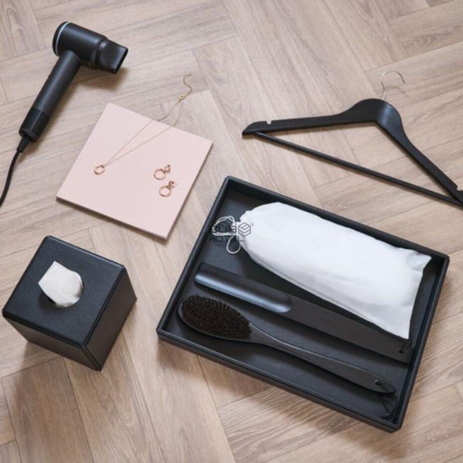 Skipton Clothes Brush in Black