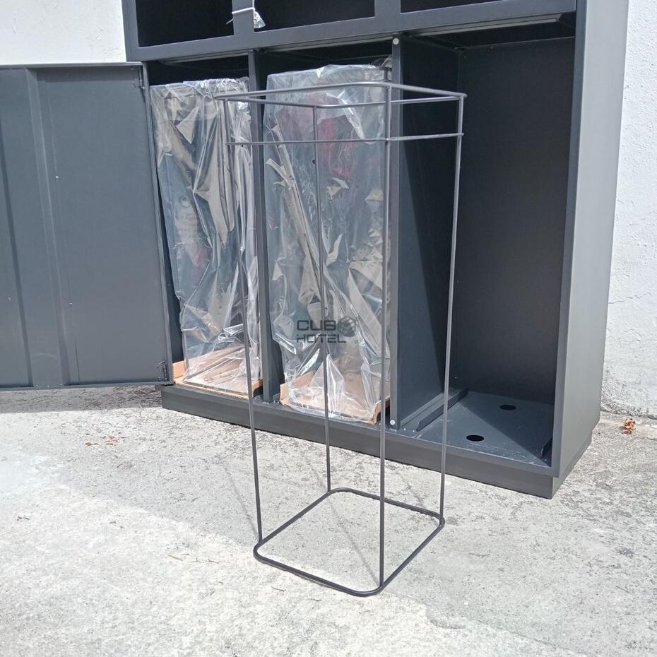 Ecoponto 180L Exterior para Espaços Públicos com 3 Separadores
